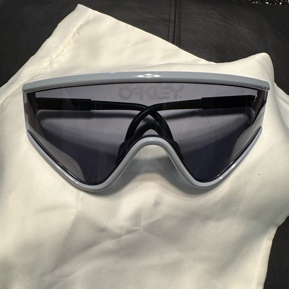 Oakley Black Sunglasses - Picture 10 of 17